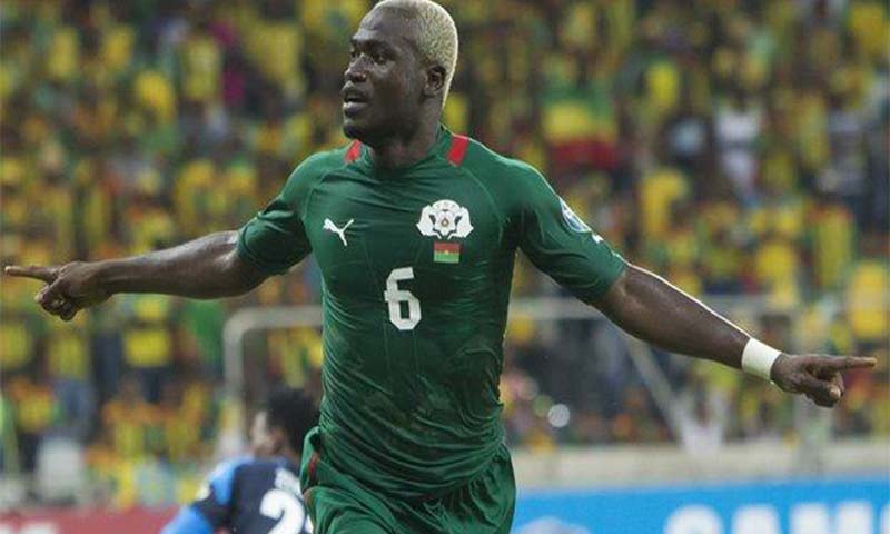 Cầu thủ Burkina Faso Djakaridja Kone